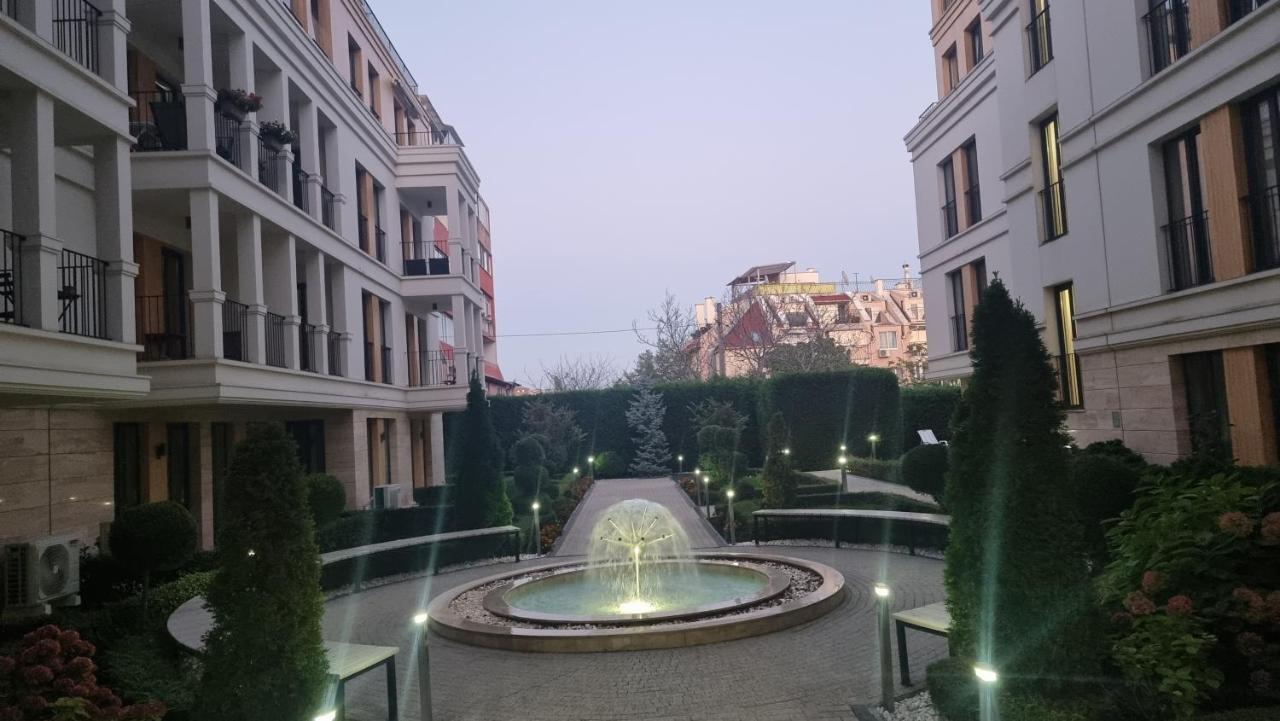 Apartment In Evargreen Complex With Terrace فارنا المظهر الخارجي الصورة