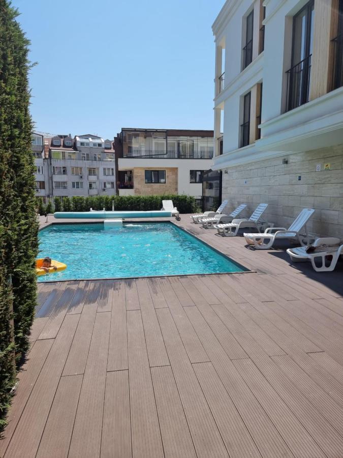 Apartment In Evargreen Complex With Terrace فارنا المظهر الخارجي الصورة