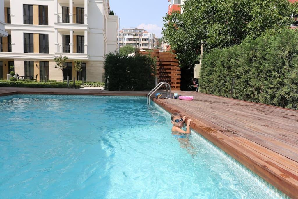 Apartment In Evargreen Complex With Terrace فارنا المظهر الخارجي الصورة