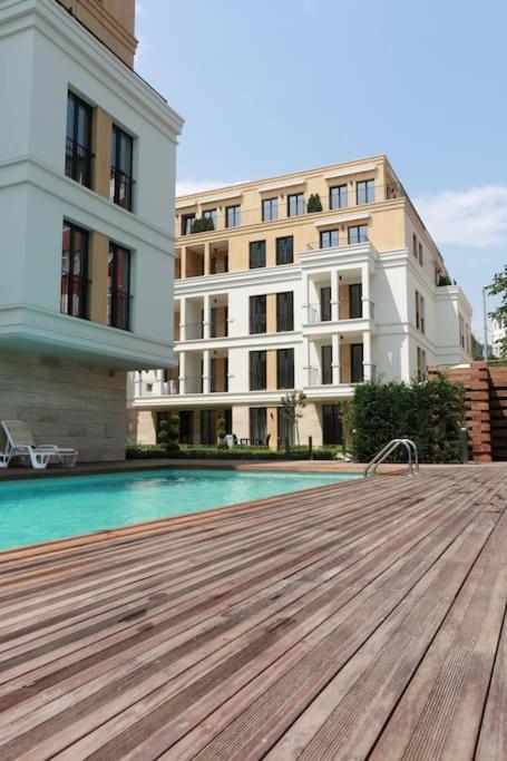 Apartment In Evargreen Complex With Terrace فارنا المظهر الخارجي الصورة