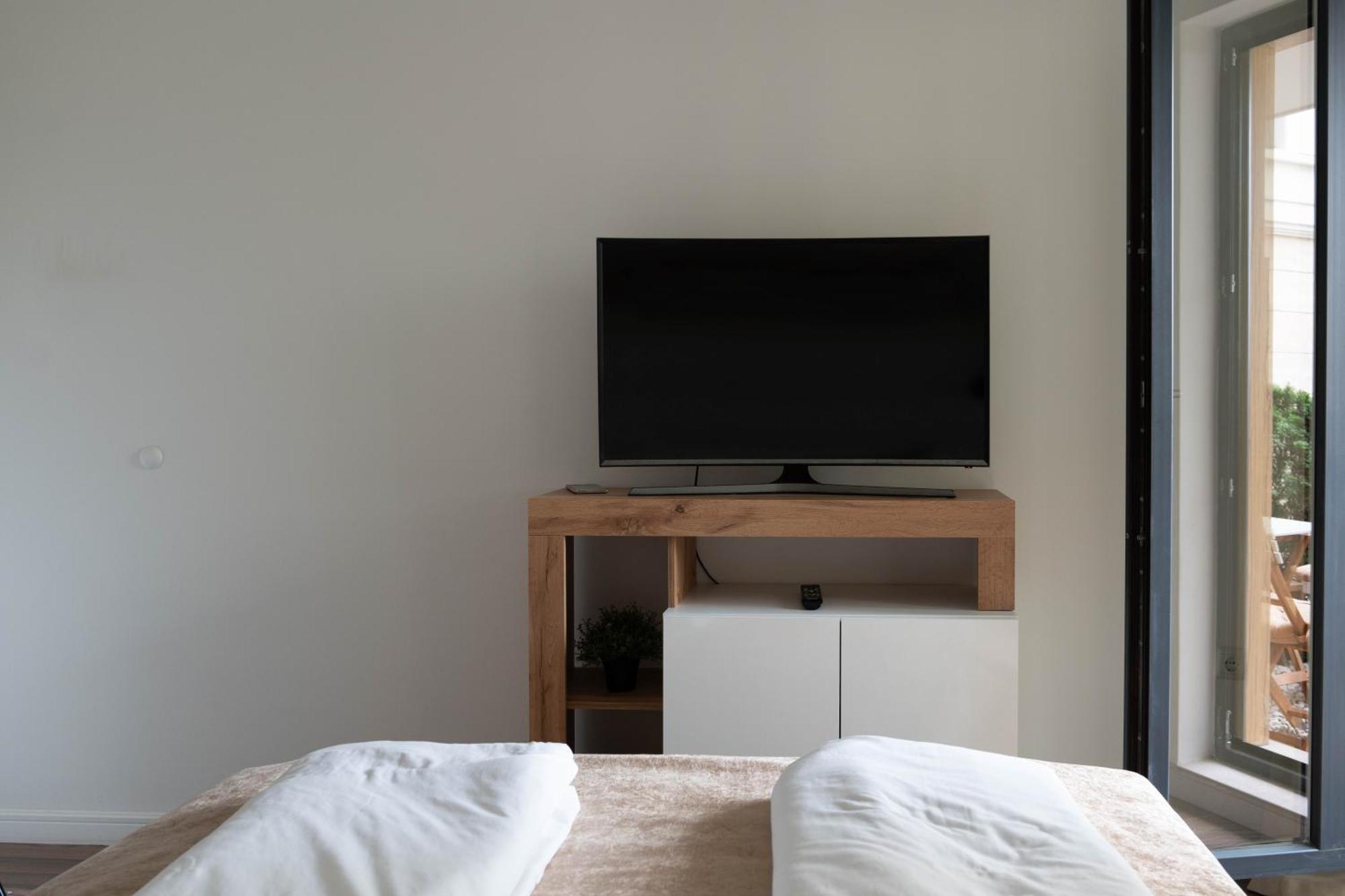 Apartment In Evargreen Complex With Terrace فارنا المظهر الخارجي الصورة