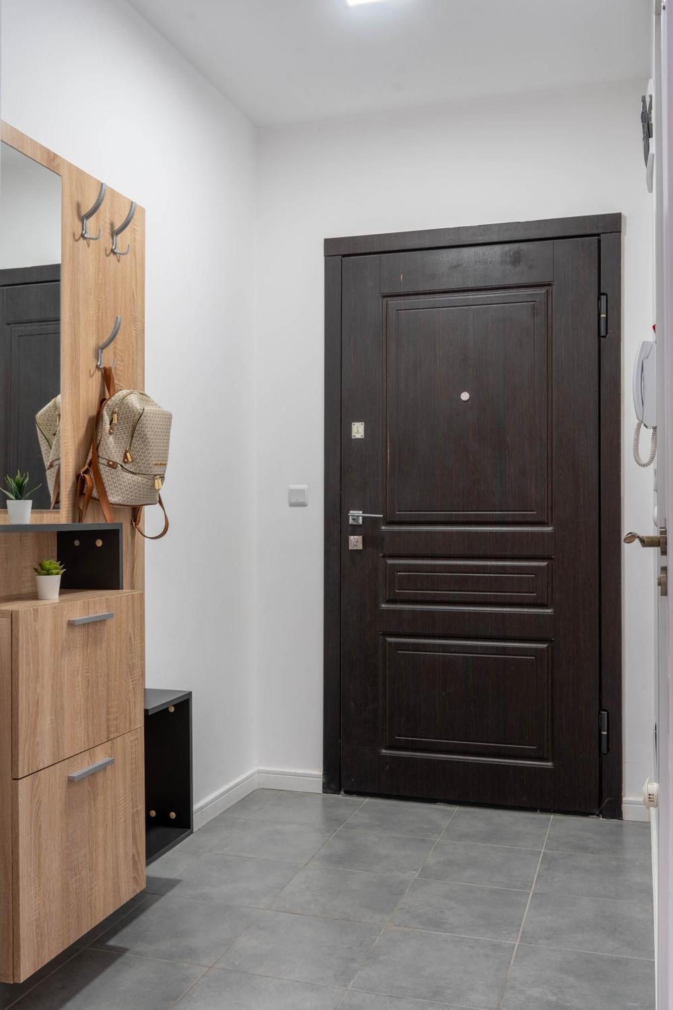 Apartment In Evargreen Complex With Terrace فارنا المظهر الخارجي الصورة